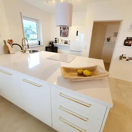 Zeil Eltville am Rhein