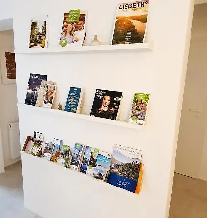 Zeil Daire Eltville am Rhein